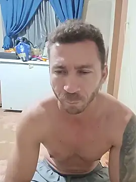 RobertoLuiz84 online show from 15, 5, 2026