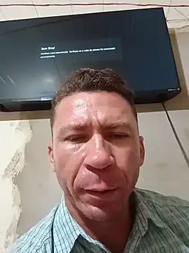 Snapshot of RobertoLuiz84 chatting on 6, 6, 2026 RobertoLuiz84 online show from 6, 6, 2026