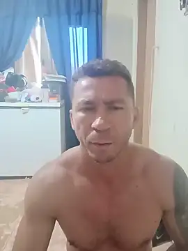 Snapshot of RobertoLuiz84 chatting on 9, 6, 2026 RobertoLuiz84 online show from 9, 6, 2026