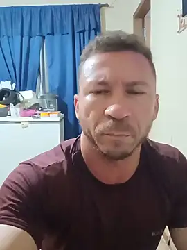 Snapshot of RobertoLuiz84 chatting on 18, 7, 2026 RobertoLuiz84 online show from 18, 7, 2026