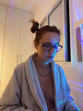 KnotBabe online show from 21, 7, 2026