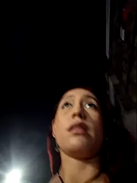 Snapshot of Eveeelyn25 chatting on 7, 2, 2026 Eveeelyn25 online show from 7, 2, 2026