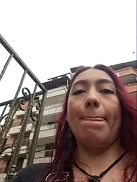 Snapshot of Eveeelyn25 chatting on 8, 3, 2026 Eveeelyn25 online show from 8, 3, 2026