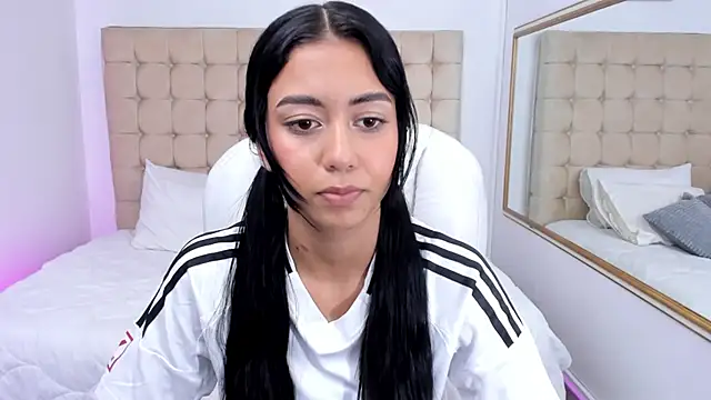 Gemma19  online show from 17, 12, 2025