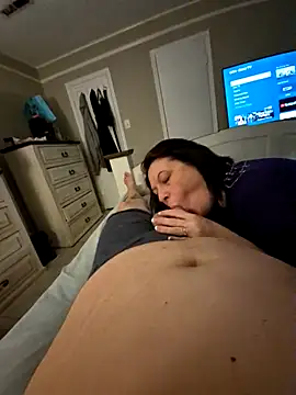 Snapshot of mr_girthyandsweetcheeks chatting on 3, 12, 2025 mr girthyandsweetcheeks online show from 3, 12, 2025