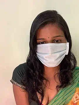 Snapshot of honeygirl6996 chatting on 25, 2, 2026 honeygirl6996 online show from 25, 2, 2026