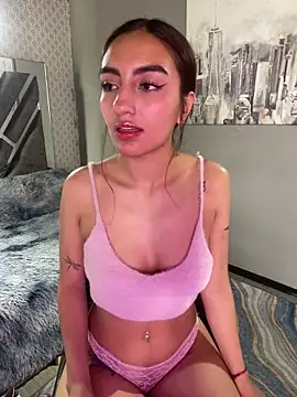 ZoeJohnson Pink online show from 5, 1, 2026