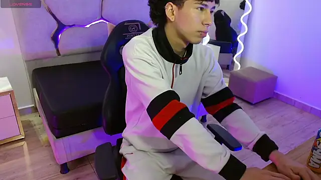 kaelwolf tay online show from 29, 11, 2025