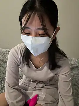 Minagi Shizuku online show from 21, 12, 2025