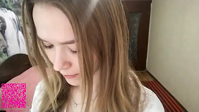 Snapshot of Anie_best chatting on 17, 12, 2025 Anie best online show from 17, 12, 2025