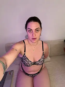 laraslittlesecrett online show from 14, 3, 2026