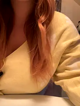 Snapshot of Blue-Coxy chatting on 26, 11, 2025 Blue-Coxy online show from 26, 11, 2025