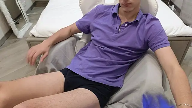 MoonlinSkinn online show from 5, 12, 2025