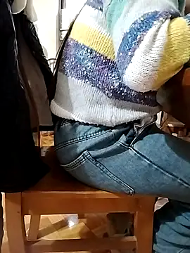 Snapshot of HanniZii chatting on 4, 2, 2026 HanniZii online show from 4, 2, 2026