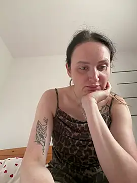 Snapshot of TomilaSi chatting on 10, 7, 2026 TomilaSi online show from 10, 7, 2026