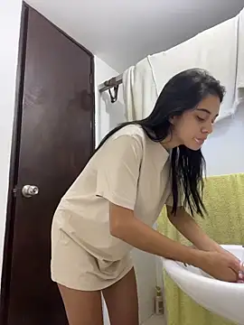 Miia moonn online show from 15, 12, 2025