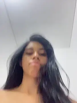 Miia moonn online show from 21, 12, 2025