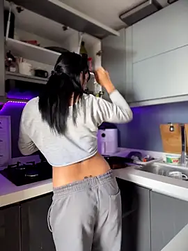 SaraAndrade  online show from 27, 3, 2026