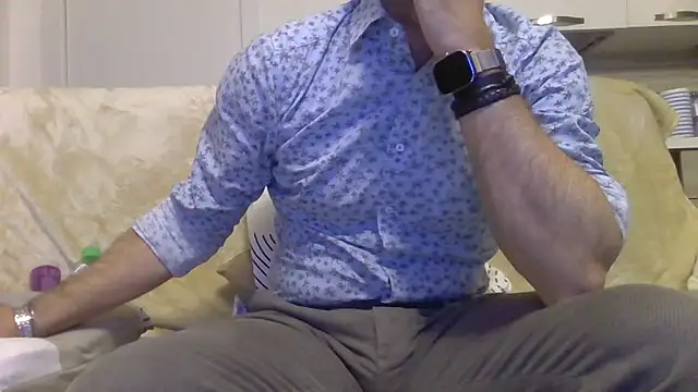 Eroshotlicker online show from 6, 4, 2026