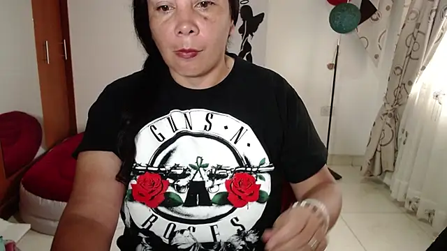 Snapshot of vivian-milf chatting on 17, 12, 2025 vivian-milf online show from 17, 12, 2025