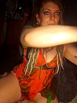 Snapshot of Horny_hippie chatting on 6, 12, 2024 Horny hippie online show from 6, 12, 2024