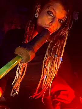 Snapshot of Horny_hippie chatting on 16, 12, 2024 Horny hippie online show from 16, 12, 2024