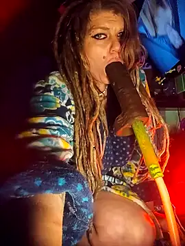 Snapshot of Horny_hippie chatting on 12, 2, 2025 Horny hippie online show from 12, 2, 2025