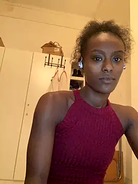    Hannah    online show from 28, 11, 2025