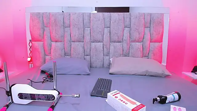 ZafiraNavarro online show from 5, 2, 2026