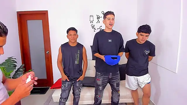 Crazy porkys online show from 29, 11, 2025