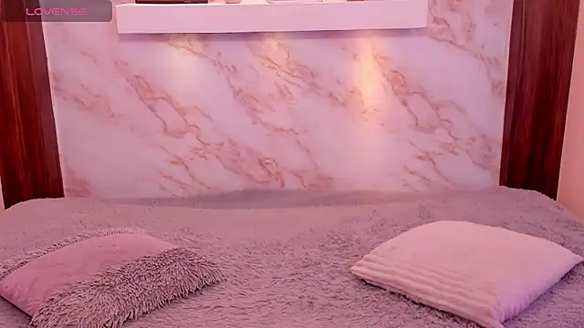 Dakota ferreti  online show from 12, 3, 2026