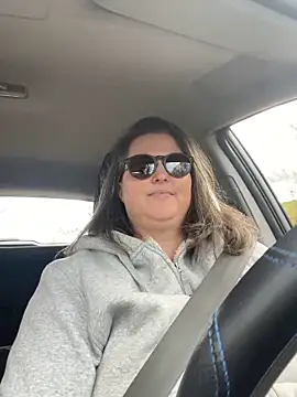 bea french curvy online show from 3, 2, 2026