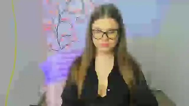 Snapshot of Violetta_Brilliant chatting on 5, 12, 2025 Violetta Brilliant online show from 5, 12, 2025