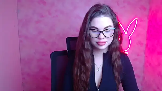 Snapshot of Violetta_Brilliant chatting on 19, 12, 2025 Violetta Brilliant online show from 19, 12, 2025