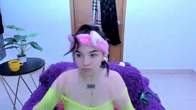 Honney 19 online show from 16, 12, 2025