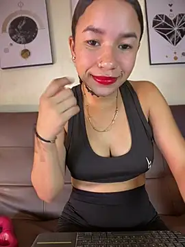 ZoeyFierce online show from 13, 2, 2026