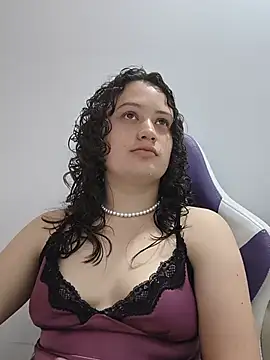 Snapshot of Alana_444 chatting on 26, 6, 2026 Alana 444 online show from 26, 6, 2026