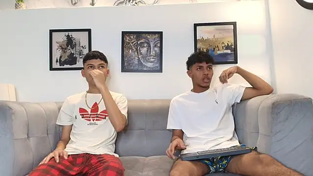 Snapshot of COUPLES_BOYS chatting on 14, 2, 2026 COUPLES BOYS online show from 14, 2, 2026