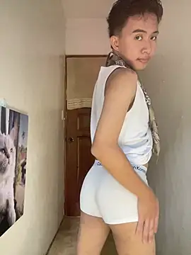 asiantwink0000 online show from 3, 2, 2026