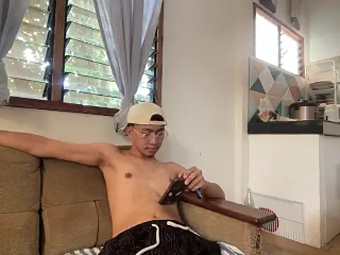 asiantwink0000 online show from 10, 2, 2026