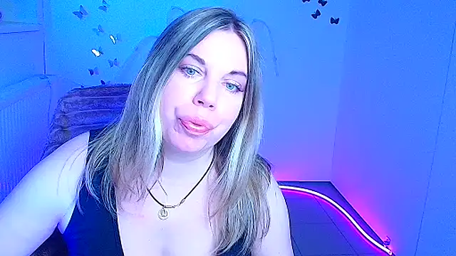 Amanda Swannn online show from 25, 3, 2026