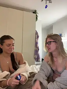 RosieLovexoxx online show from 9, 1, 2026