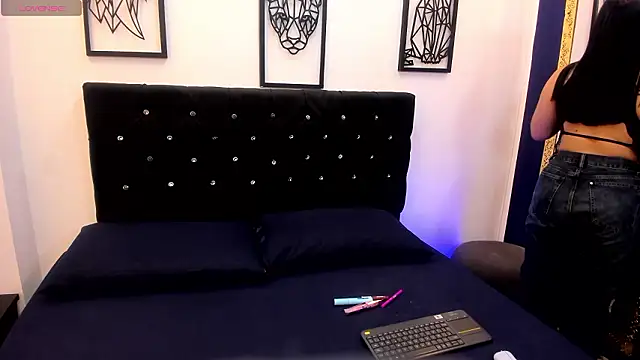 AgathaMyller online show from 9, 3, 2026