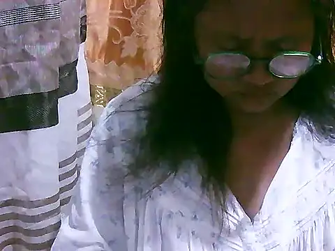 Snapshot of fireflower70 chatting on 1, 2, 2026 fireflower70 online show from 1, 2, 2026