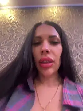 Sweet little gir online show from 14, 1, 2026