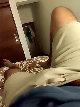 Snapshot of mrwhoti chatting on 1, 3, 2026 mrwhoti online show from 1, 3, 2026