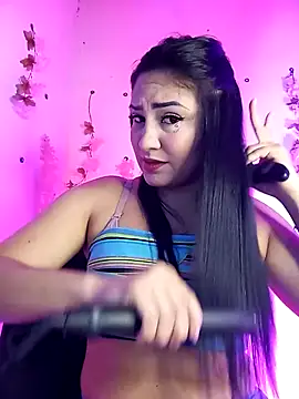 Emy cutee online show from 14, 4, 2026