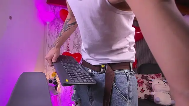 Jake beach  online show from 14, 2, 2026