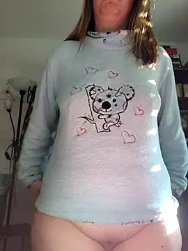 Snapshot of Sareyxon chatting on 1, 12, 2025 Sareyxon online show from 1, 12, 2025