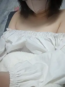 Snapshot of miniiceyya chatting on 12, 1, 2026 miniiceyya online show from 12, 1, 2026